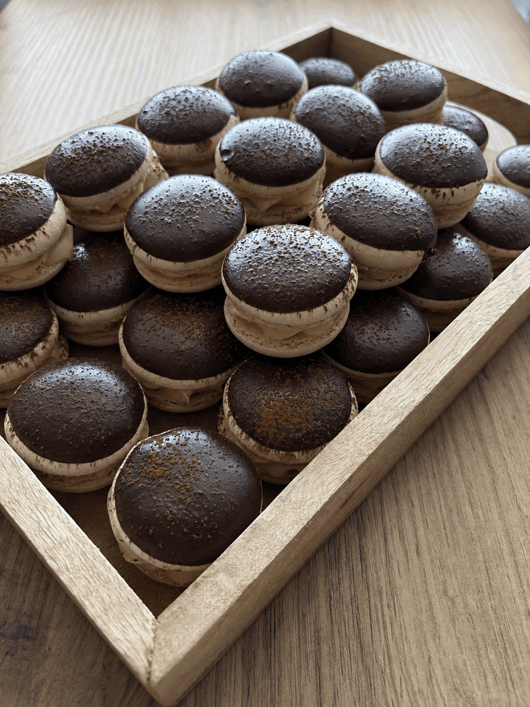 Tiramisu makronky